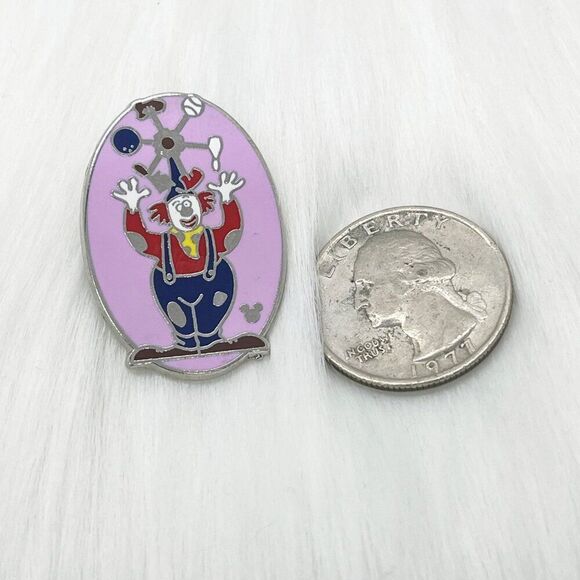 🔮 5/$25‎ Disney Mickey's Toontown Pinwheels Clown Pin - Picture 2 of 2